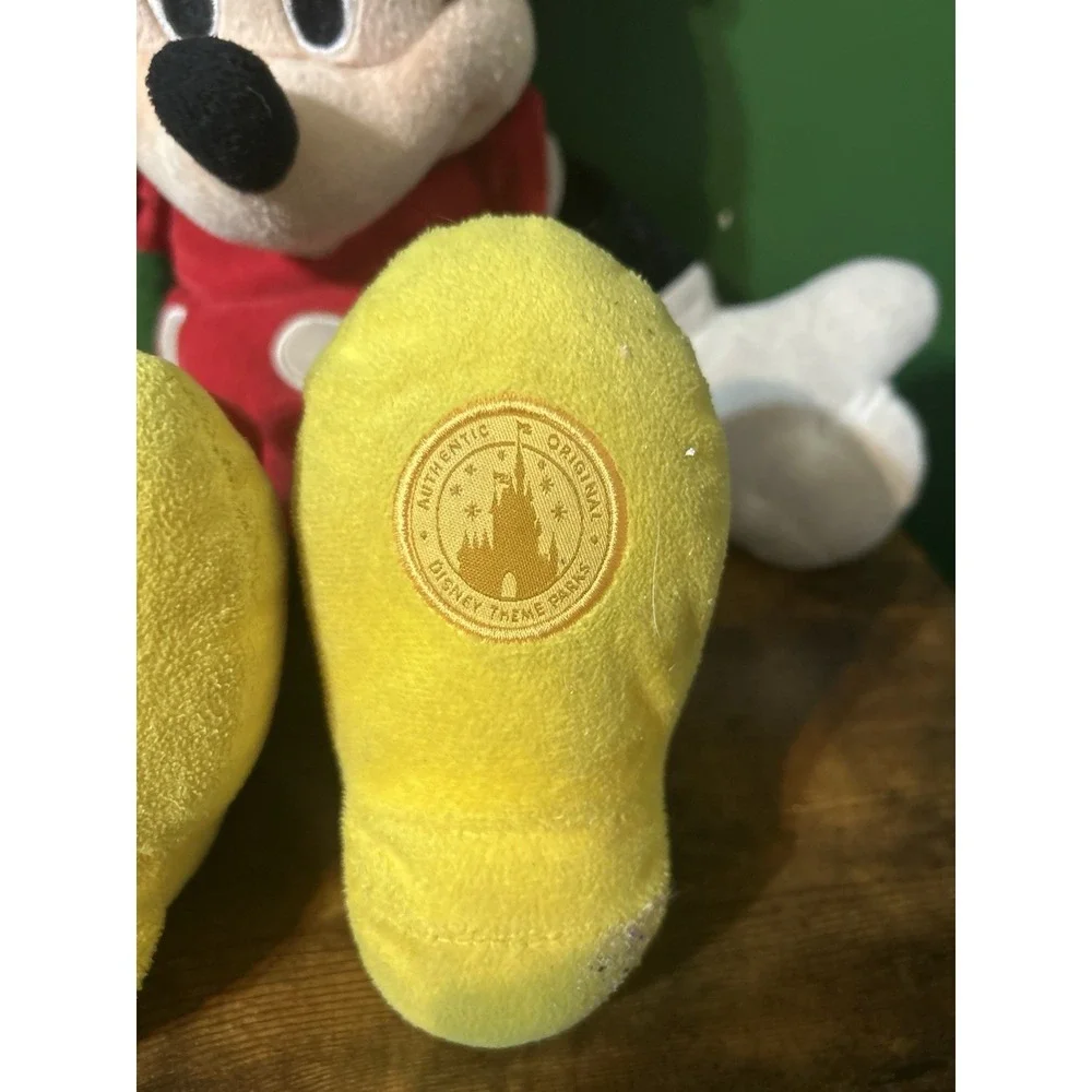 Authentic Disney Parks Minnie Mouse Plush 12